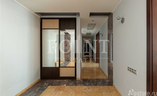 Продажа 4-комн квартиры на вторичном рынке Мосфильмовская улица,  д. 70 к2