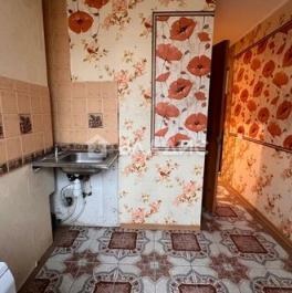 Продажа 1-комн квартиры на вторичном рынке Новогиреевская улица,  д. 13