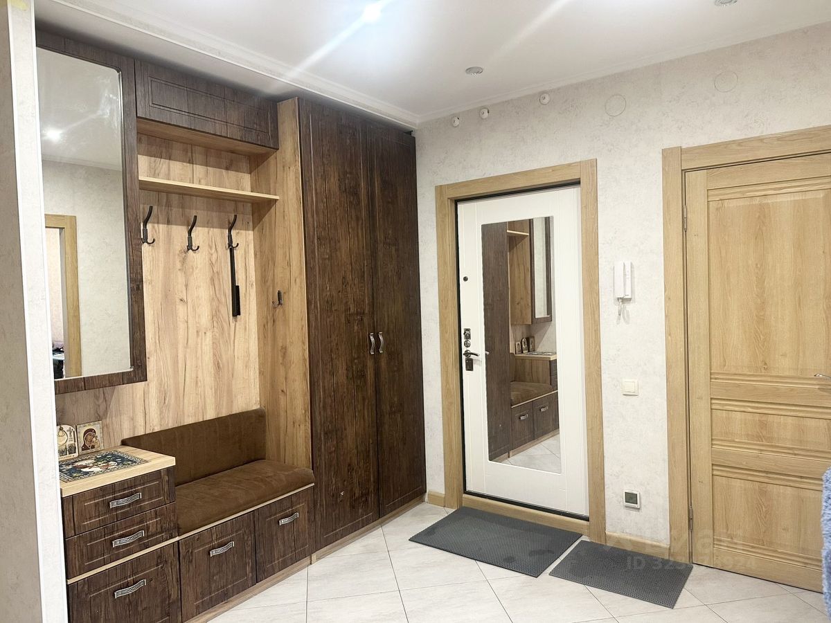 Продажа 3-комн квартиры на вторичном рынке набережная Реки Смоленки, 3к2