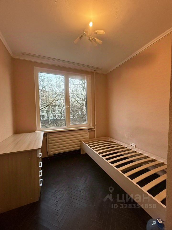 Продажа 3-комн квартиры на вторичном рынке улица Зины Портновой, 44