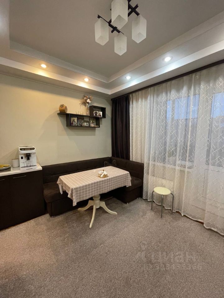 Продажа 1-комн квартиры на вторичном рынке Люберцы, Октябрьский проспект, 10к1