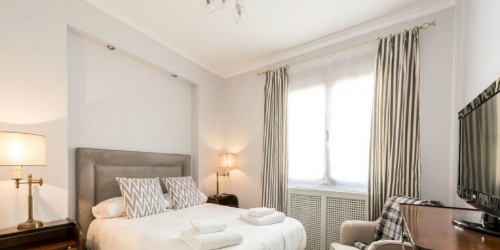 2-комн квартира Предтеченский Б. пер ,  д. 31