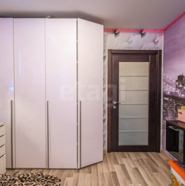 Продажа 3-комн квартиры на вторичном рынке улица Васенко,  д. 12