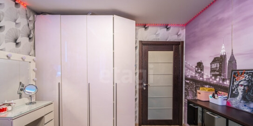 3-комн квартира улица Васенко,  д. 12