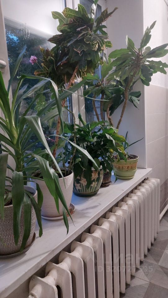 Продажа 3-комн квартиры на вторичном рынке Университетский проспект, 21К4