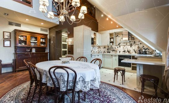 Аренда 4-комн квартиры на вторичном рынке Шамшева улица,  д. 14