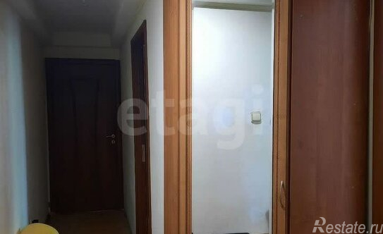 Продажа 3-комн квартиры на вторичном рынке улица Матроса Железняка,  д. 15