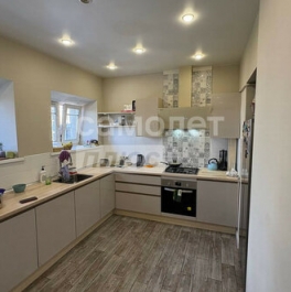 Продажа 5-комн квартиры на вторичном рынке Беговая улица