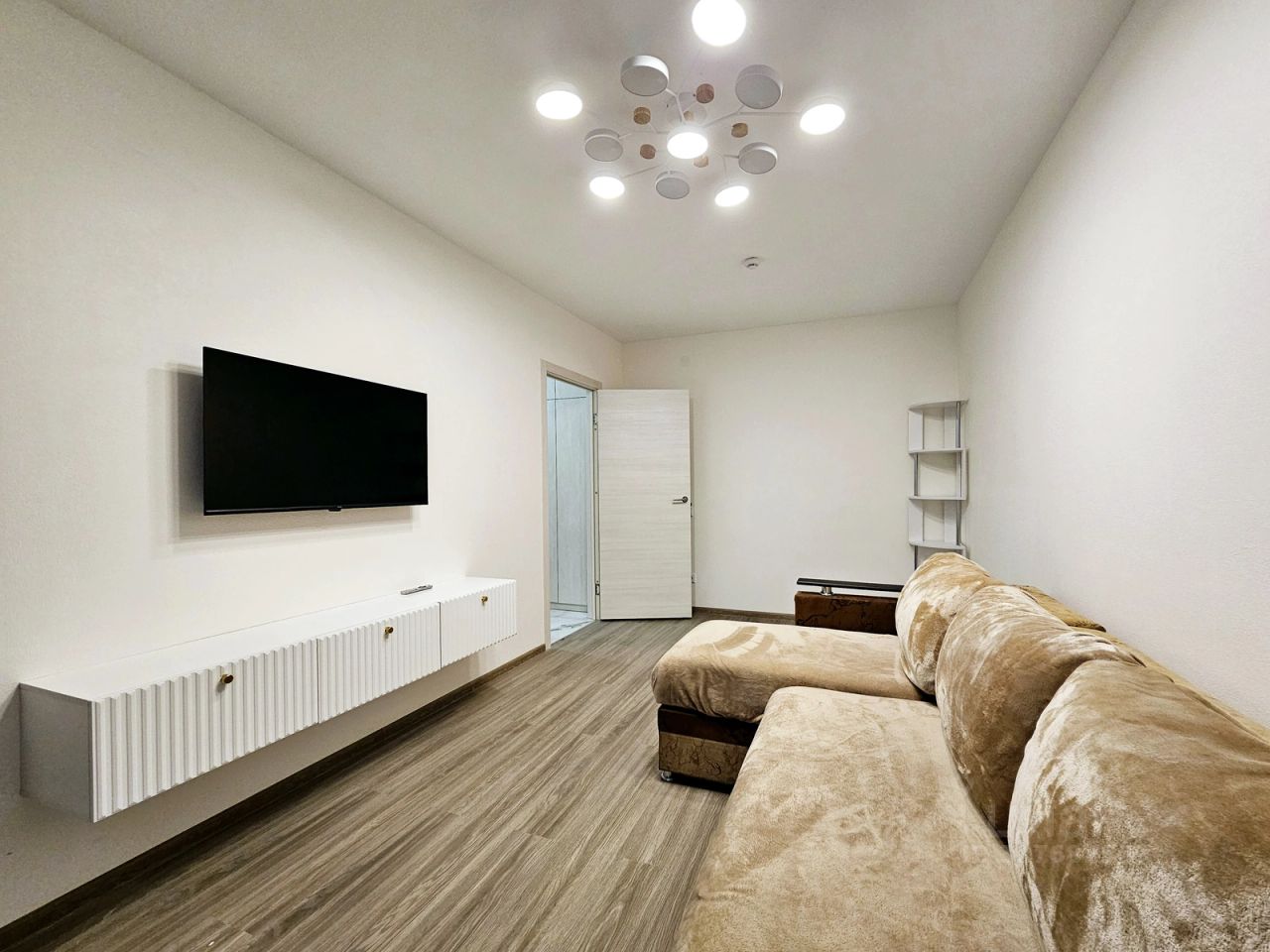 Аренда 2-комн квартиры на вторичном рынке пос. Парголово, Заречная улица, 48к1