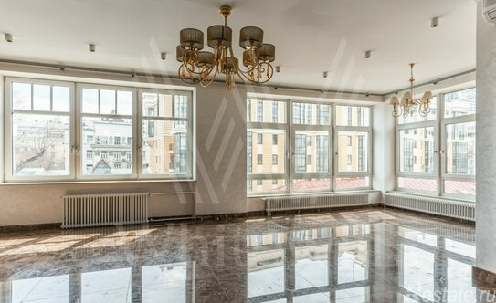 Продажа 8-комн квартиры на вторичном рынке Филипповский пер,  д. 8,  к. 1