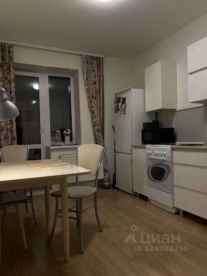 Аренда 1-комн квартиры на вторичном рынке Мурино, улица Шоссе в Лаврики, 59к2