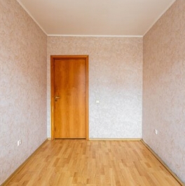 Продажа 3-комн квартиры на вторичном рынке Трамвайный пр-кт,  д. 1