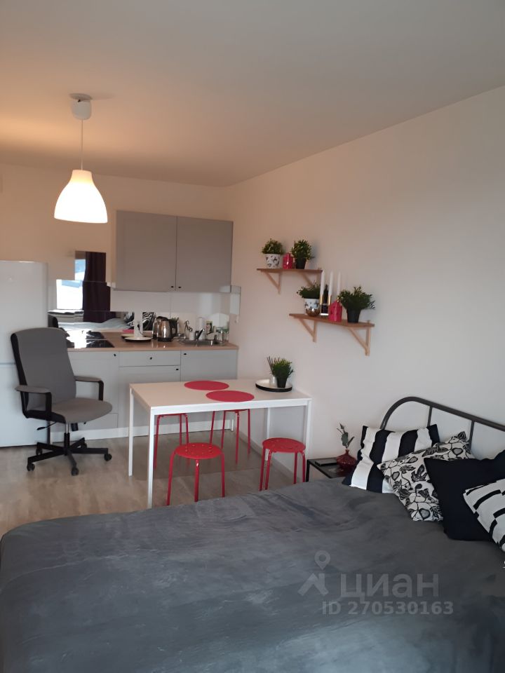 Продажа студии Екатерининский проспект, 2