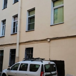 Продажа 4-комн квартиры на вторичном рынке Галерная улица,  д. 59