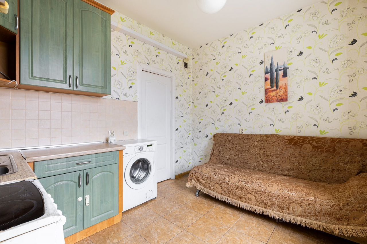 Продажа 1-комн квартиры на вторичном рынке Богатырский проспект, 26к1