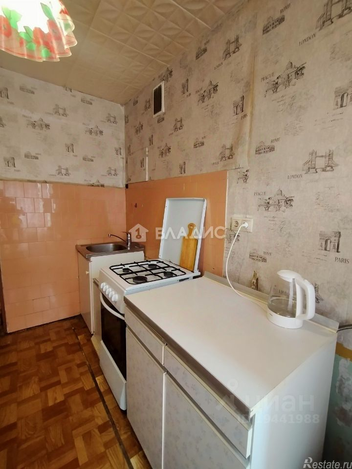 Продажа 2-комн квартиры на вторичном рынке улица Генерала Рычагова,  д. 12