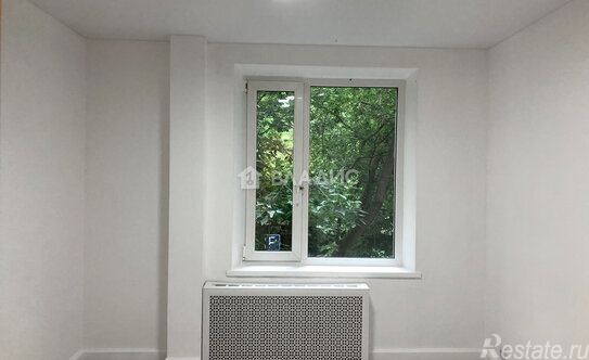 Продажа 3-комн квартиры на вторичном рынке улица Строителей,  д. 9