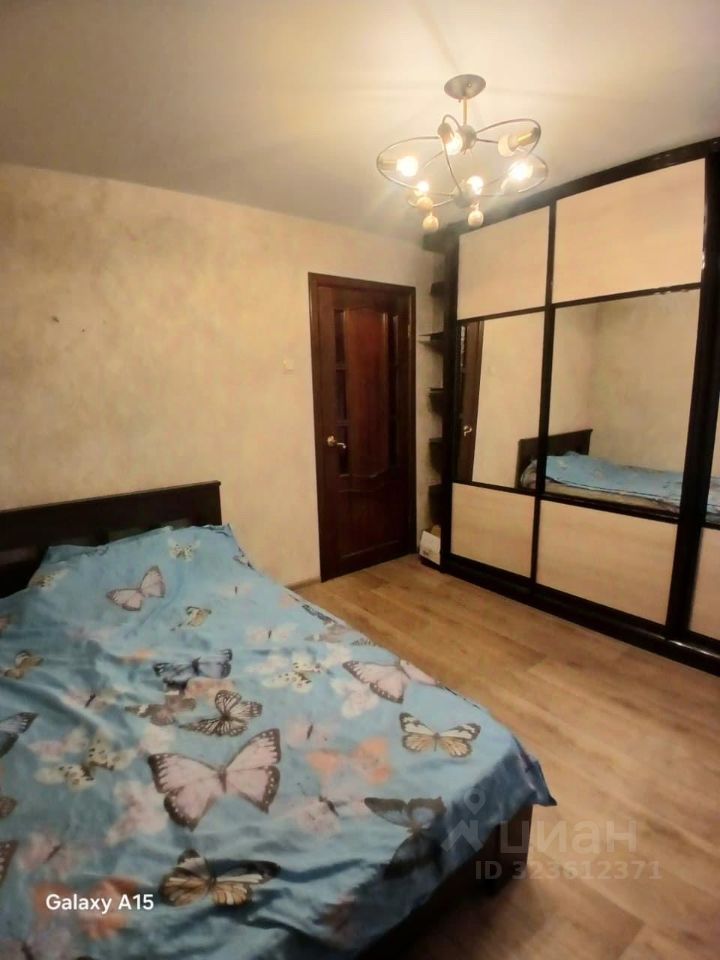 Продажа 3-комн квартиры на вторичном рынке Колпино, улица Братьев Радченко, 25