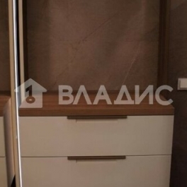 Продажа 1-комн квартиры на вторичном рынке Рощинская 2-я ул,  д. 11