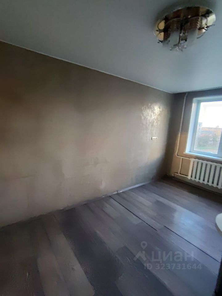 Аренда 2-комн квартиры на вторичном рынке Никольское, Октябрьская улица, 3