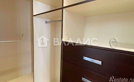 Продажа 3-комн квартиры на вторичном рынке Руновский пер,  д. 10,  к. 1