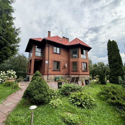 Коттедж/дом Нахабино пгт, Дзержинского ул,  д. 14