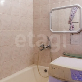 Продажа 3-комн квартиры на вторичном рынке ул Тамбасова,  д. 4,  к. 2 литера В