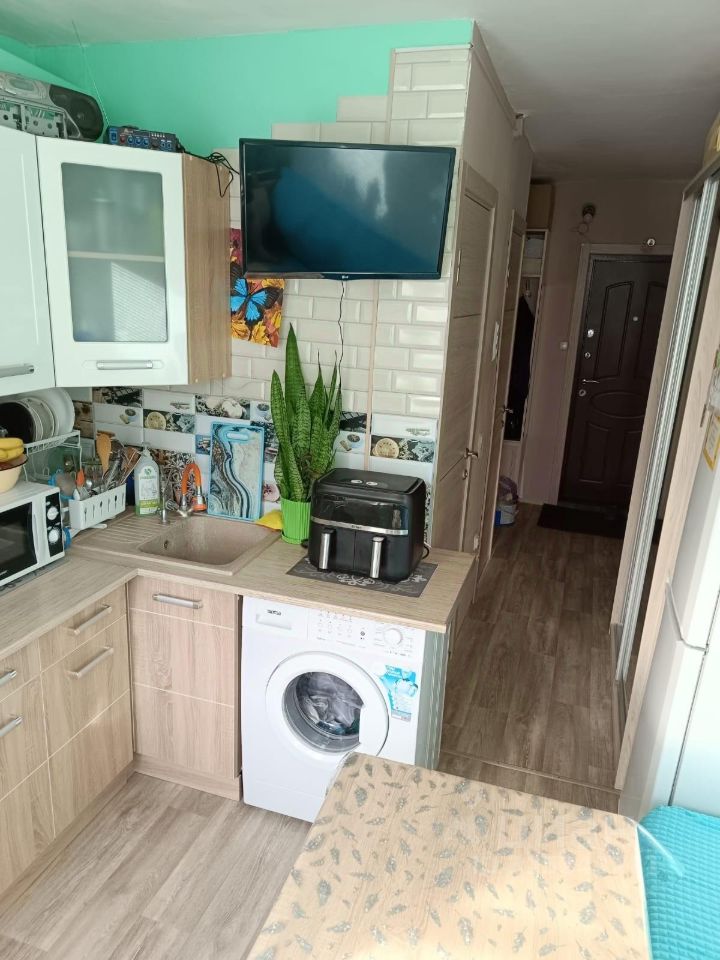 Продажа 1-комн квартиры на вторичном рынке пос. Новый Свет, 43