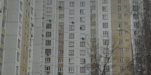 3-комн квартира улица Адмирала Лазарева,  д. 40