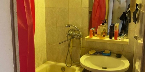 3-комн квартира улица Кухмистерова,  д. 18