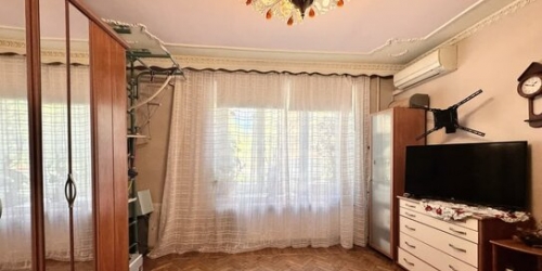 2-комн квартира улица Крупской,  д. 11