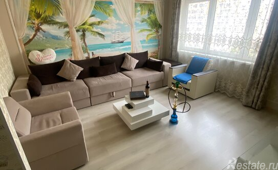 Продажа 2-комн квартиры на вторичном рынке Московский г, Бианки ул,  д. 8 к2