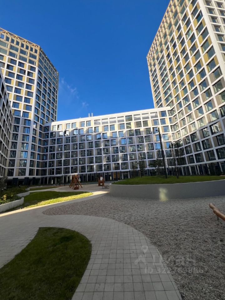 Продажа 2-комн квартиры на вторичном рынке улица Челюскина, 10