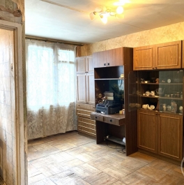 Продажа 4-комн квартиры на вторичном рынке Лени Голикова ул. ,  д. 27,  к. 5