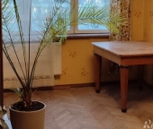 Продать Квартиры вторичка Славы пр-кт  10 1