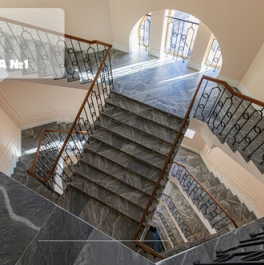 Продажа 2-комн квартиры на вторичном рынке Дворцовая пл