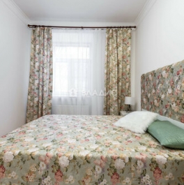 Продажа 2-комн квартиры на вторичном рынке Московский пр-кт,  д. 182