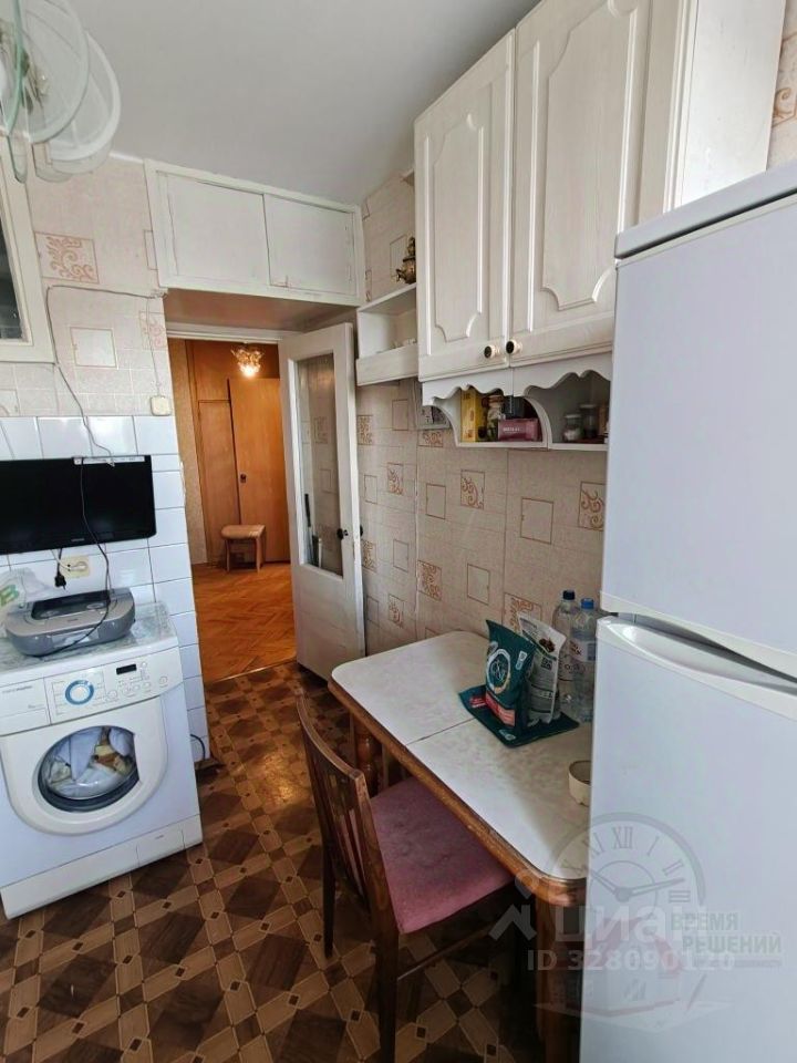 Продажа 2-комн квартиры на вторичном рынке Королев, проспект Королева, 8а