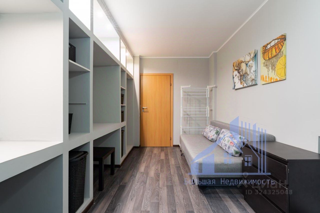 Продажа 1-комн квартиры на вторичном рынке Троицкий проспект, 14