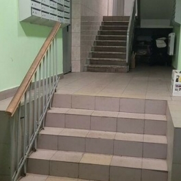 Продажа 2-комн квартиры на вторичном рынке улица Долгова,  д. 1 к3