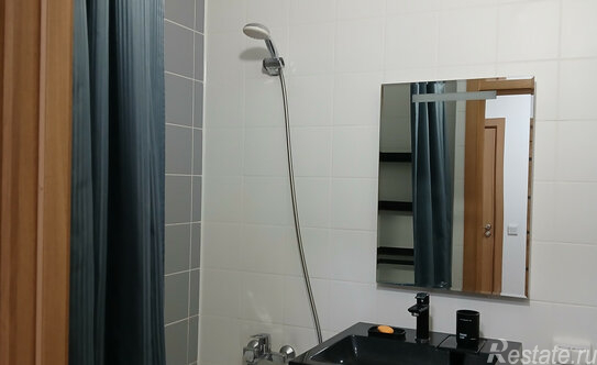 Продажа 2-комн квартиры на вторичном рынке Бугры, ул Английская,  д. 8