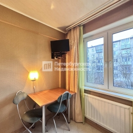 Продажа 2-комн квартиры на вторичном рынке пр-кт Мечникова,  д. 7