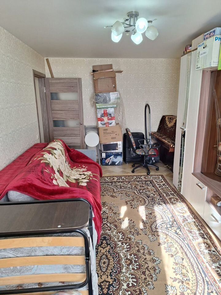 Продажа 2-комн квартиры на вторичном рынке Майданово мкр, 6
