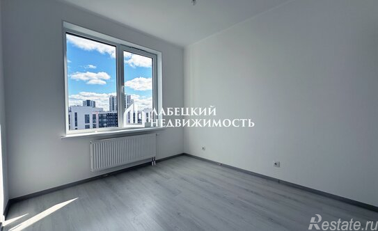 Продажа 1-комн квартиры на вторичном рынке Арцеуловская Аллея,  д. 15