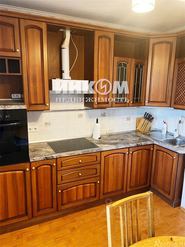 Продажа 3-комн квартиры на вторичном рынке Осенняя улица,  д. 14