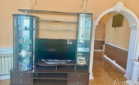 Продажа 1-комн квартиры на вторичном рынке Павловск г, Медвежий пер