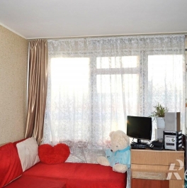 Продажа 3-комн квартиры на вторичном рынке Червонного Казачества ул ,  д. 36