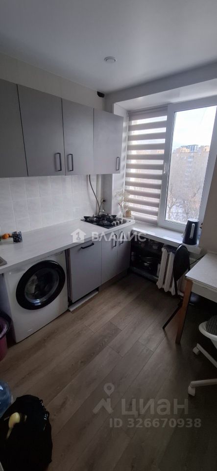 Продажа 2-комн квартиры на вторичном рынке улица Паршина, 31К2