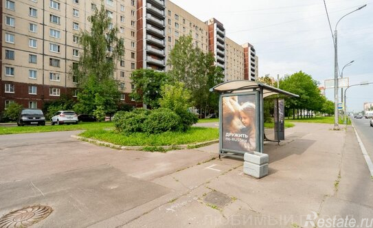 Продажа 2-комн квартиры на вторичном рынке Шлиссельбургский пр-кт,  д. 23 к1