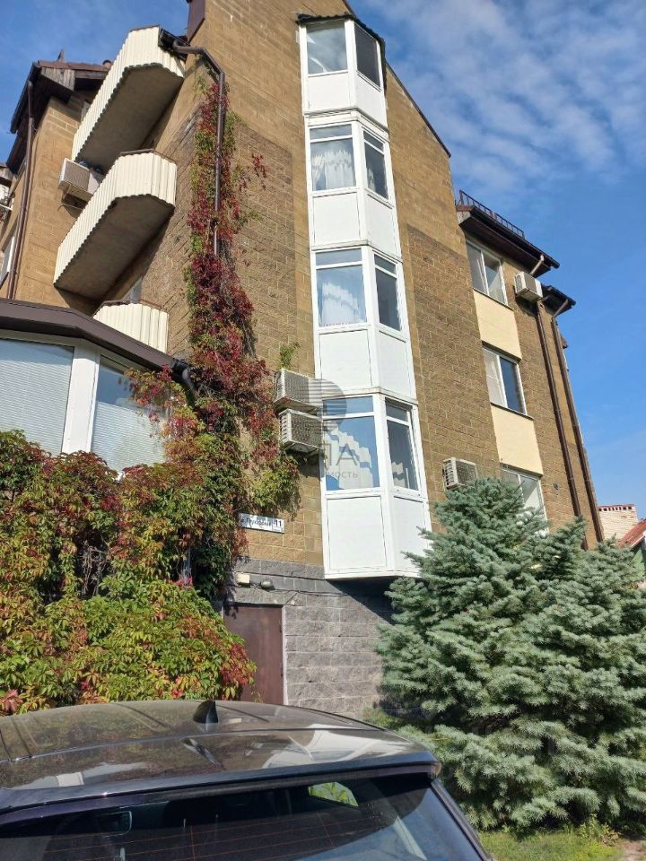 Продажа 2-комн квартиры на вторичном рынке Глухарская улица, 11К5